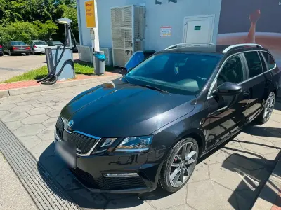 Gebraucht Skoda Octavia vRS 184 PS (135 kW) 2018 Schwarz Kombi