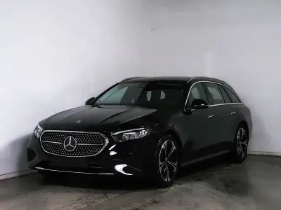 Używany Mercedes E200