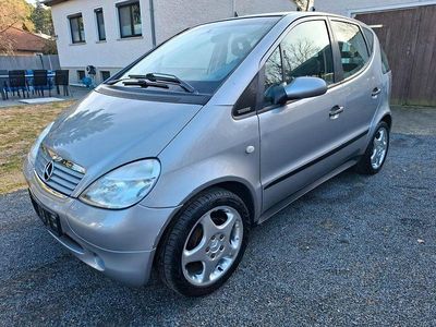 Gebraucht Mercedes A160 Elegance 102 PS (75 kW) 2001 Silber Van / Kleinbus