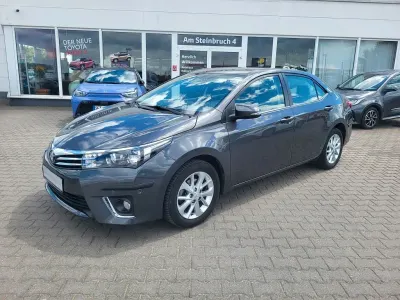 Gebraucht Toyota Corolla Executive 132 PS (97 kW) 2015 Grau Limousine