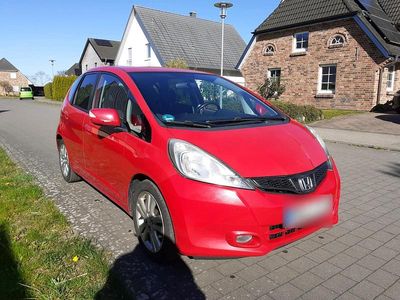 Usata Honda Jazz 99 CV (72 kW) 2013 Rosso Utilitaria