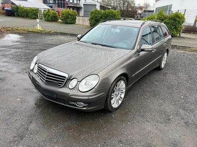 Mercedes E320