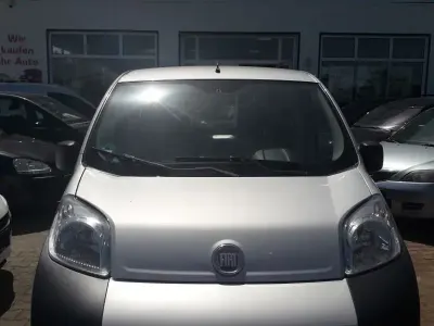 Gebraucht Fiat Fiorino 95 PS (69 kW) 2011 Silber Van / Kleinbus