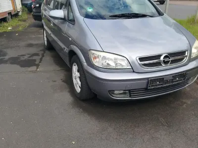 Gebraucht Opel Zafira 116 PS (85 kW) 2004 Silber Van / Kleinbus