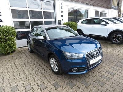 Gebraucht Audi A1 Sportback Attraction 86 PS (63 kW) 2014 Blau Kleinwagen
