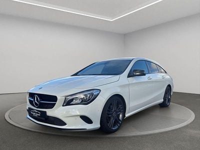 Gebraucht Mercedes CLA200 Shooting Brake Urban 136 PS (100 kW) 2017 Calcitweiss  unilack Kombi