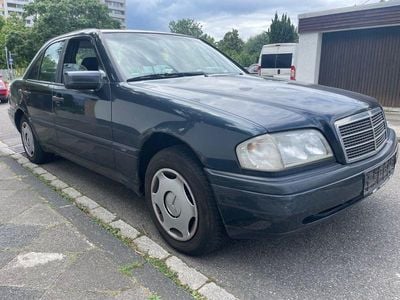 Mercedes C180