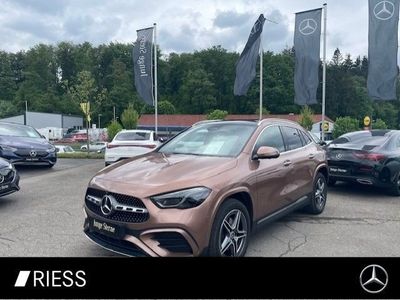 Usata Mercedes GLA250 AMG 163 CV (119 kW) 2023 Oro SUV