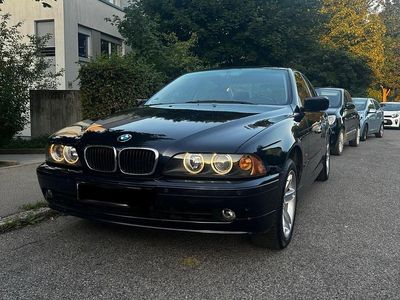 BMW 525