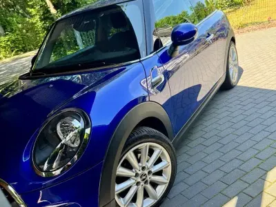 Gebraucht Mini ONE 102 PS (75 kW) 2019 Blau Kleinwagen