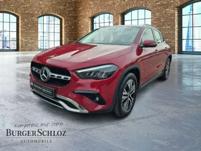 Gebraucht Mercedes GLA220 Progressive 190 PS (139 kW) 2025 Manufaktur lack manufaktur patagonienrot metallic SUV