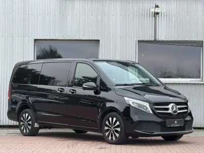 Gebraucht Mercedes V250 190 PS (139 kW) 2022 Obsidianschwarz metallic Van / Kleinbus