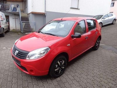 Rot "passion" Gebraucht 2009 Dacia Sandero Basis Kleinwagen | 3.749 €