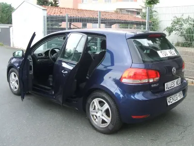 Gebraucht VW Golf VI Highline 80 PS (58 kW) 2010 Blau Kleinwagen