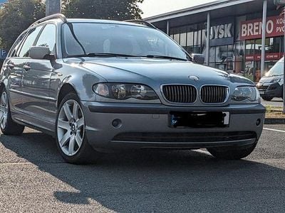 BMW 330