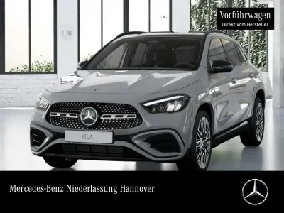 Gebraucht Mercedes GLA200 AMG 163 PS (119 kW) 2026 Manufaktur alpingrau SUV