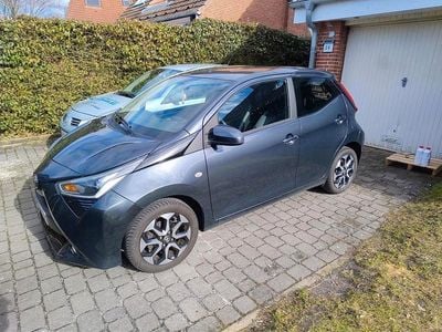 Gebraucht Toyota Aygo 72 PS (52 kW) 2019 Grau Kleinwagen