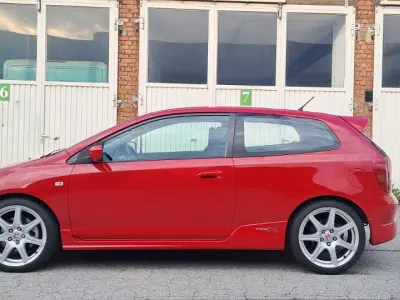 Gebraucht Honda Civic 220 PS (161 kW) 2002 Rot Limousine