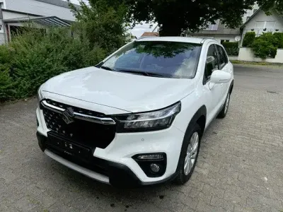 Gebraucht Suzuki SX4 S-Cross Comfort 129 PS (94 kW) 2025 Weiß SUV