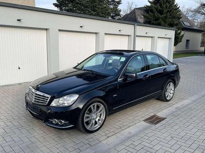 Gebraucht Mercedes C200 184 PS (135 kW) 2011 Obsidianschwarz  metalliclack Limousine