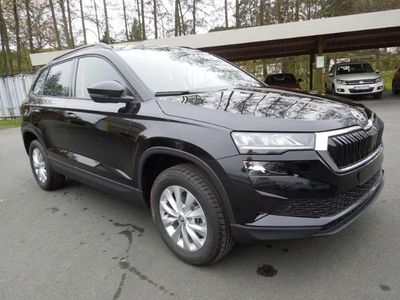 Neu Skoda Karoq Selection 150 PS (110 kW) 2026 Blackmagicperleffekt SUV