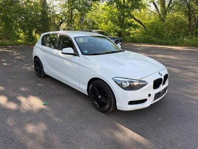 Gebraucht BMW 114 102 PS (75 kW) 2015 Weiß Kleinwagen