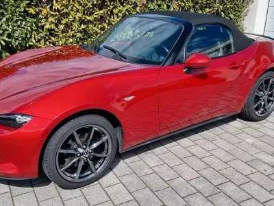 Second-hand Mazda MX5 Sports-Line 160 CP (117 kW) 2016 Roșu Cabrio