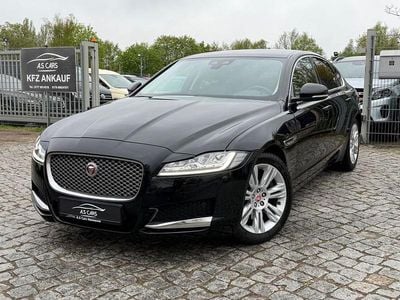 Second-hand Jaguar XF Pure 163 CP (119 kW) 2019 Negru Berlinǎ