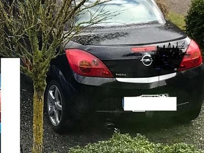 Usado Opel Tigra Edition 125 HP (91 kW) 2006 Preto Cabrios