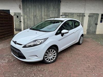 Usata Ford Fiesta Trend 60 CV (44 kW) 2010 Bianco Utilitaria