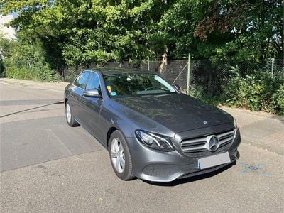 Mercedes E200
