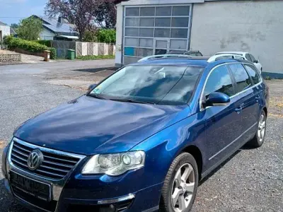 Gebraucht VW Passat 170 PS (125 kW) 2009 Blau Kombi