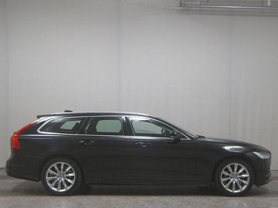 Schwarz Gebraucht 2020 Volvo V90 Momentum Kombi | 16.450 € (Superpreis)