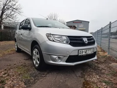Gebraucht Dacia Sandero Ambiance 75 PS (55 kW) 2014 Silber Limousine