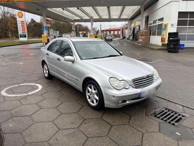 Usata Mercedes C180 Classic 143 CV (105 kW) 2003 Argento Berlina