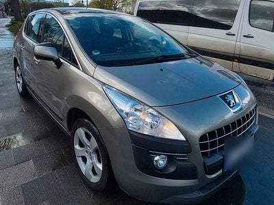 Gebraucht Peugeot 3008 Allure 156 PS (114 kW) 2011 Grau Kombi