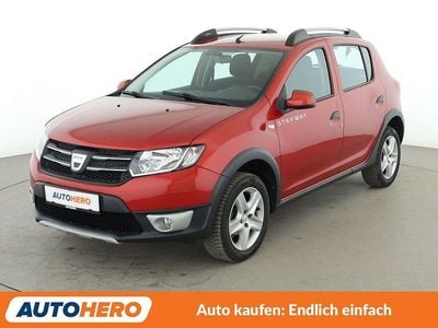 Usata Dacia Sandero Prestige 90 CV (66 kW) 2016 Rosso Utilitaria