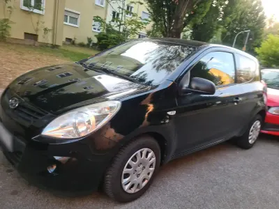 Gebraucht Hyundai i20 Classic 75 PS (55 kW) 2010 Schwarz Kleinwagen