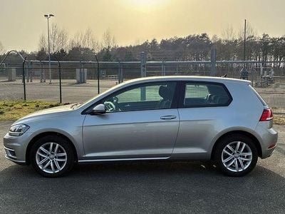 Gebraucht VW Golf VII Comfortline 110 PS (80 kW) 2018 Silber Limousine