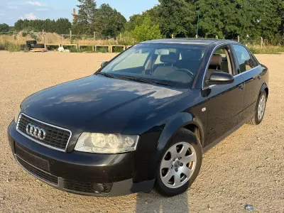 Gebraucht Audi A4 101 PS (74 kW) 2004 Schwarz Limousine
