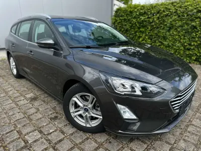 Gebraucht Ford Focus Cool & Connect 120 PS (88 kW) 2020 Grau Kombi