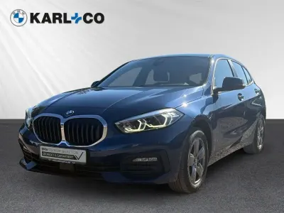 Gebraucht BMW 118 Advantage 150 PS (110 kW) 2023 Phytonicblau metallic Limousine