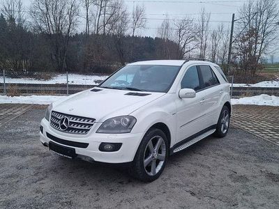 Gebraucht Mercedes ML320 Edition 1 224 PS (164 kW) 2008 Weiß SUV