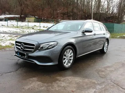 Gebraucht Mercedes E220 194 PS (142 kW) 2019 Grau Limousine