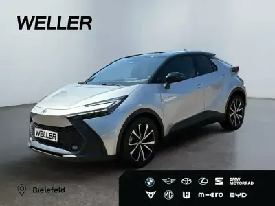Gebraucht Toyota C-HR Team 140 PS (102 kW) 2025 Shimmering silber metallic / dach schwarz SUV