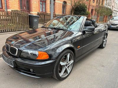 Gebraucht BMW 320 170 PS (125 kW) 2001 Schwarz Cabrio