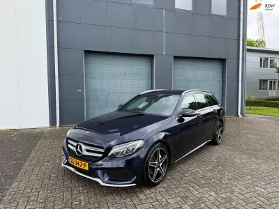 Gebraucht Mercedes C180 AMG 156 PS (114 kW) 2018 Blau Kombi
