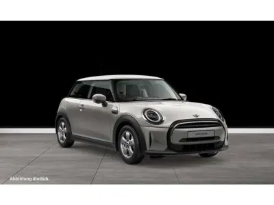 Gebraucht Mini Cooper Hatch 136 PS (100 kW) 2023 Melting silver iii (metallic) Kleinwagen