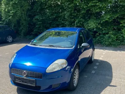 Gebraucht Fiat Punto 77 PS (56 kW) 2009 Blau Kleinwagen