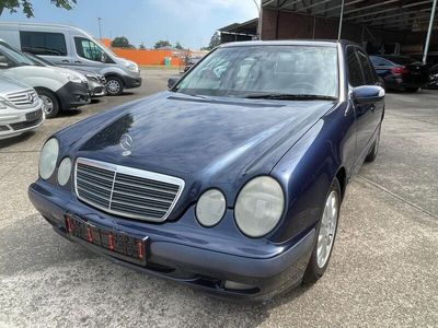 Mercedes E220